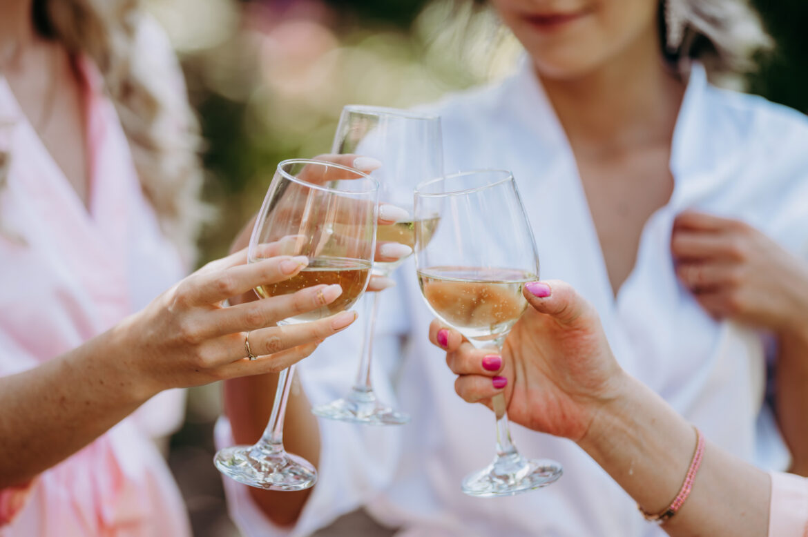 Jakie wino wybrać na wesele – porady dla młodej pary